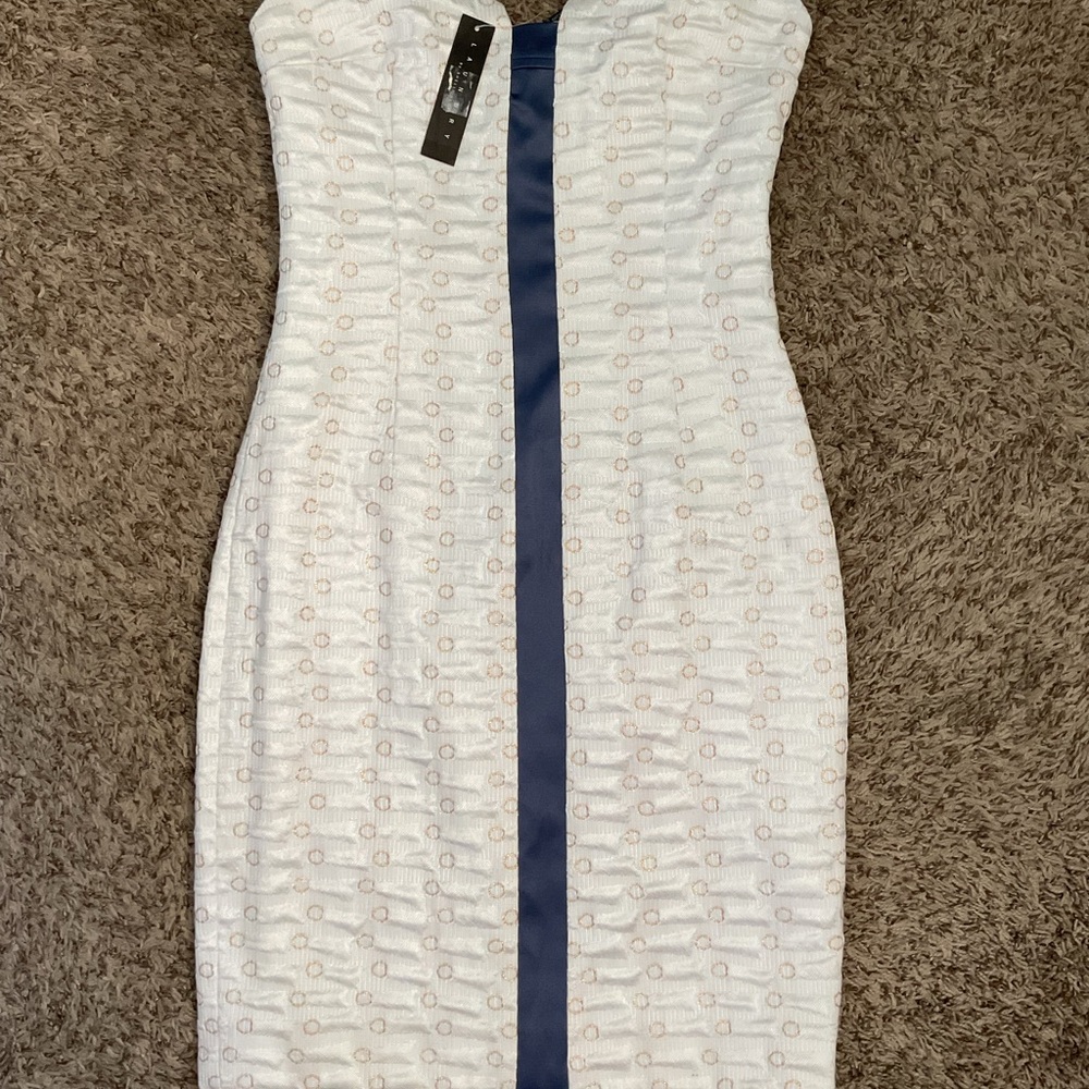 Laundry By Shelli Segal Cream Sheath Strapless Dress